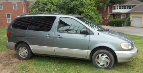 2000 toyota sienna xle 5-door van with sunroof ~ has electrical issue