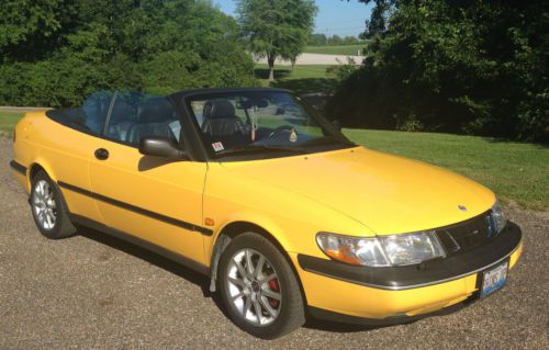Saab 900se 2.0 turbo convertible rare monte carlo yellow - virtually flawless!