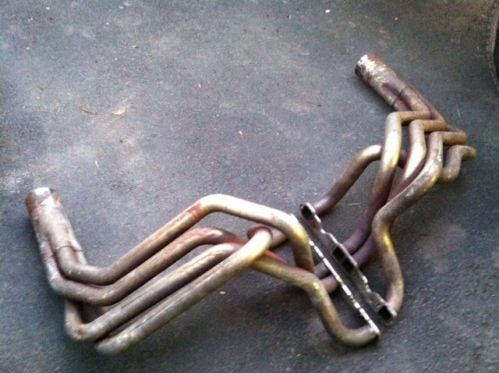 1963 to 1982 corvette hooker sidemount headers for a small block.