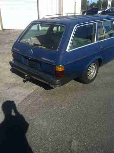 1983 Mercedes 300 TD Wagon, image 2