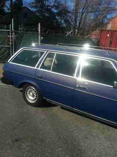 1983 Mercedes 300 TD Wagon, image 4