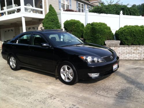 2006 toyota camry se sedan 4-door 2.4l