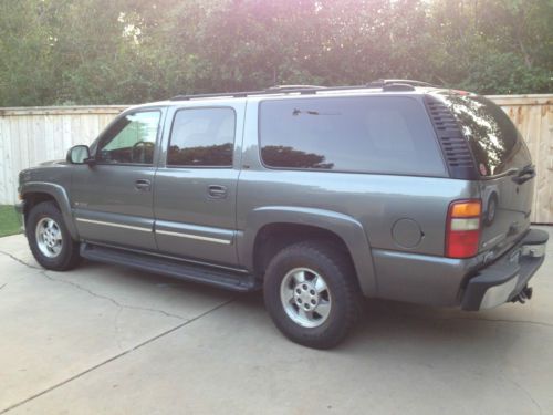 2001 chevy suburban lt, dark gray, fully loaded, new tires, great condition