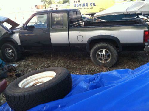 1996 dodge dakota sport extended cab pickup 2-door 5.2l