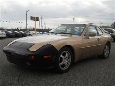 5 speed leather moonroof no accidents local trade in runs/drives/looks amazing!