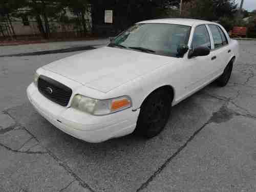 2003 White Ford Crown Victoria 4 Door Sedan One Owner, image 2