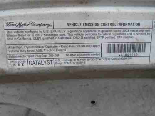 2003 White Ford Crown Victoria 4 Door Sedan One Owner, image 13