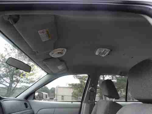2003 White Ford Crown Victoria 4 Door Sedan One Owner, image 21