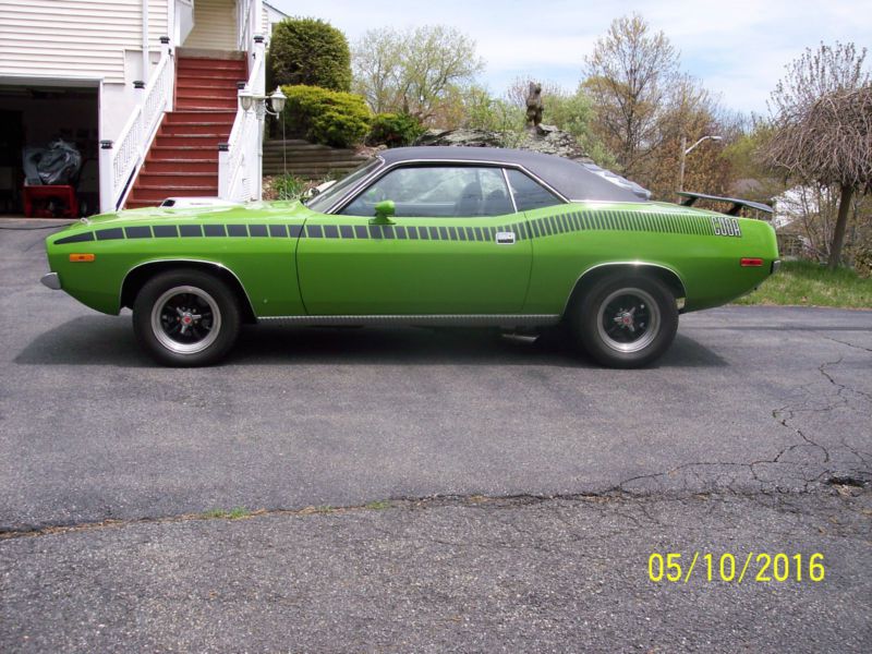 1974 plymouth barracuda cuda