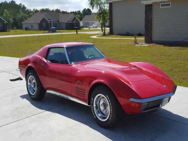 Chevrolet: corvette black interior