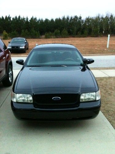 2001 ford crown victoria police interceptor sedan 4-door 4.6l