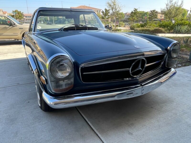 1967 mercedes-benz sl-class 250sl pagoda w113