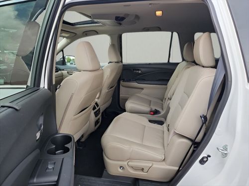 2022 Honda Pilot 2WD Touring 7 Passenger, US $35,389.00, image 5