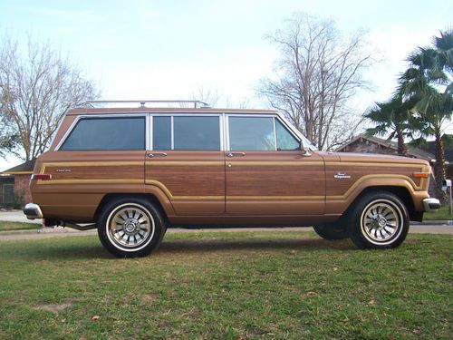 1985 jeep grand wagoneer 4x4