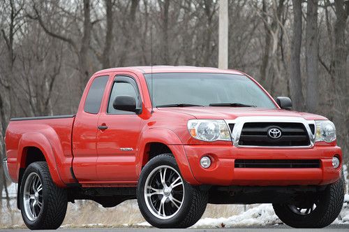 2007 toyota tacoma access cab sr5 v6 4x4 loaded clean carfax 20" wheels mint!