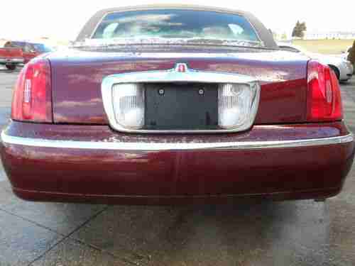2000 Lincoln Town Car EXECUTIVE LEATHER! PREMIUM! ALLOYS! SHARP CLEAN CARFAX!, image 14