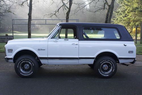 1971 chevy k5 blazer. 350 crate motor. classic truck.