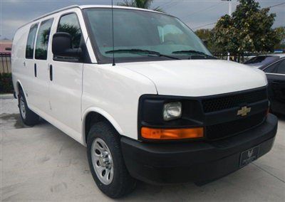 2010****chevy*****express*****van****clean carfax****not worked hard****must****