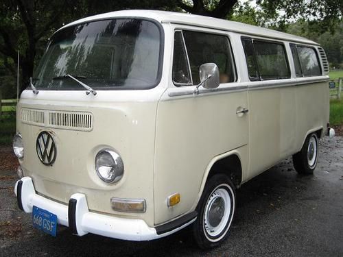 1972 deluxe vw bus, no reserve, high bidder wins