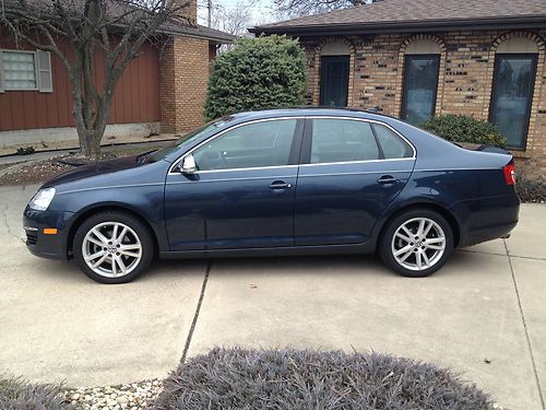 2007 volkswagen jetta 2.5 sedan 4-door 2.5l one owner