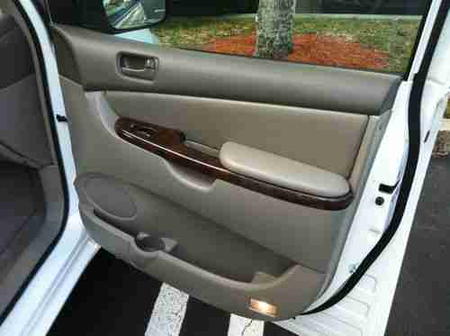 2004 Toyota Sienna LE, Clean Florida Vehicle***LOW RESERVE***, image 9