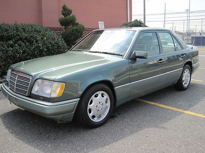 1995 mercedes e300 diesel! runs great, low reserve!