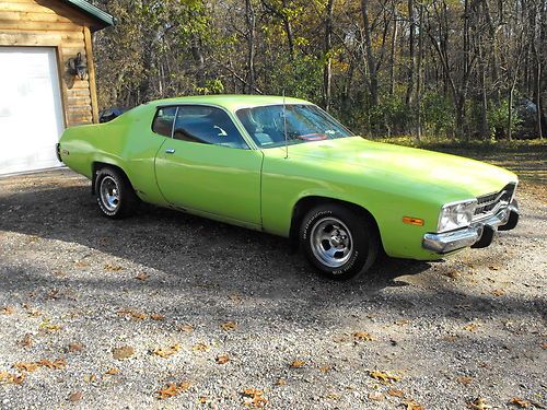 1973 plymouth road runner satellite muscle car 64k miles. very rare. clean title