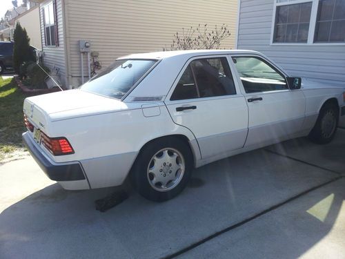 1990 mercedes-benz 190e 2.6 sedan 4-door 2.6l