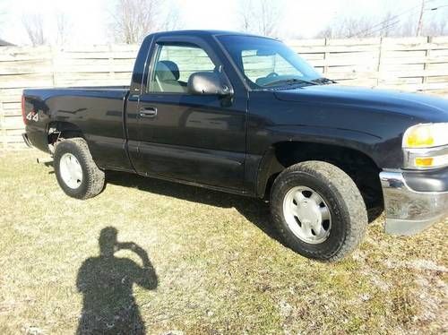 2000 gmc sierra 1500 sl 4x4  standard cab pickup 2-door 4.3l