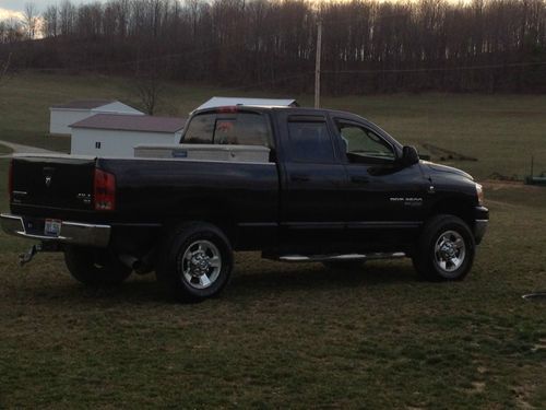 2006 dodge ram 2500 slt crew cab pickup 4-door 5.9l