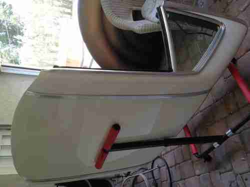 IMMACULATE 40K MILE MERCEDES SL WHITE/NAVY BEST COLOR MAINTAINED, NEW A/C, CLEAN, image 14