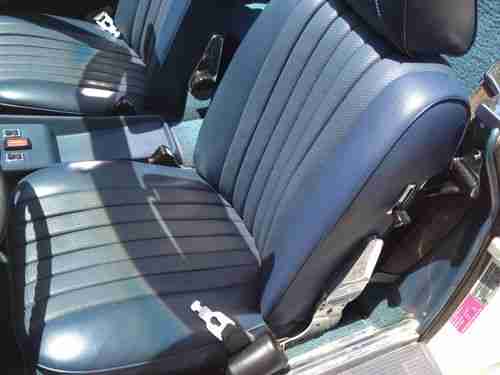 IMMACULATE 40K MILE MERCEDES SL WHITE/NAVY BEST COLOR MAINTAINED, NEW A/C, CLEAN, image 16