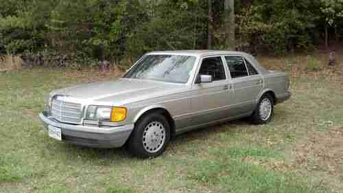 1990 Mercedes-Benz 300SE Base Sedan 4-Door 3.0L, image 2