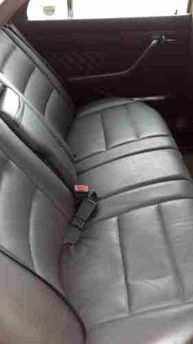 1990 Mercedes-Benz 300SE Base Sedan 4-Door 3.0L, image 21