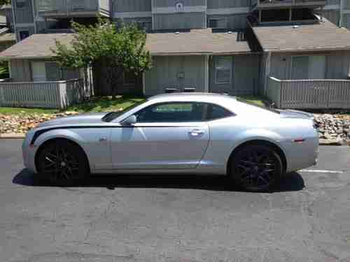2010 Chevrolet Camaro LT Coupe 2-Door 3.6L, image 2