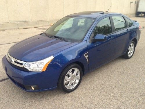 2008 ford focus ses sedan 4-door 2.0l-sunroof-bluetooth-leather-35mpg