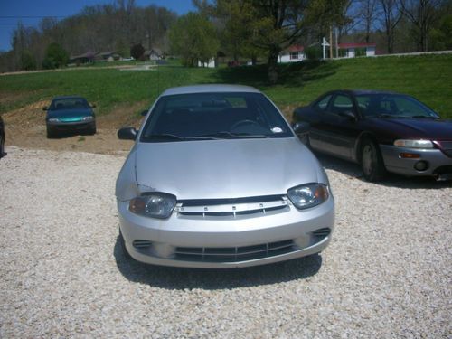 2003 chevrolet cavalier base sedan 4-door 2.2l