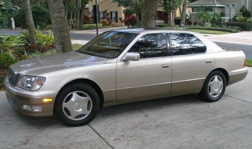 1998 lexus ls 400  sedan 4-door v8  leather seats- power moonroof+ memory seats