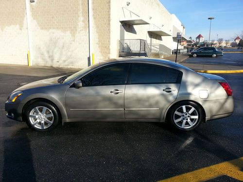 2006 nissan maxima sl sedan 4-door 3.5l 88k miles.factory warranty until 4/27/13