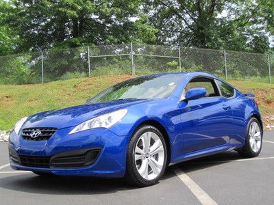 Hyundai genesis 2012 sport coupe 2.0 turbo auto trans nav like new adult owned