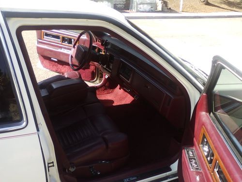 1992 Cadillac Fleetwood 60 Special Sedan 4-Door 4.9L, US $2,998.00, image 5