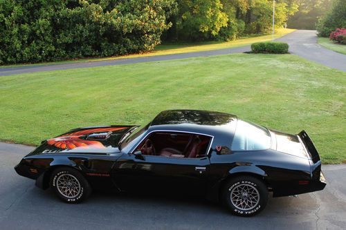 1979 trans am...nice black paint....good red interior.....nice car