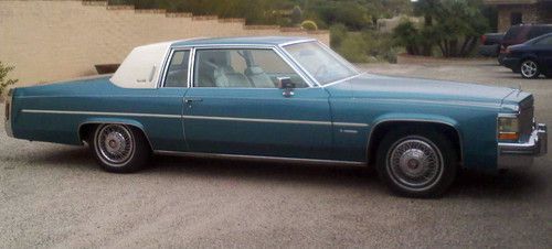 1981 cadilac deville 2 door beautiful car garage stored 48,262 miles