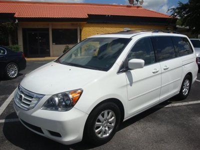 Fl van, honda &amp; carfax certified, sunroof, rear camera, leather, heated seats,