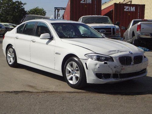 2011 bmw 528i salvage repairable rebuilder low miles only 25k miles runs!!!!