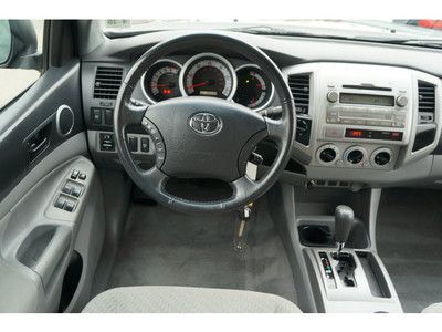 V6 4.0L Power Windows Power Door Locks Power Mirrors Power Steering Tachometer, image 15