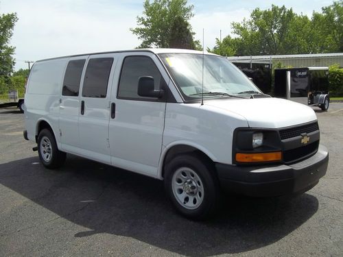 2011 chevrolet g1500 express cargo van awd all wheel drive