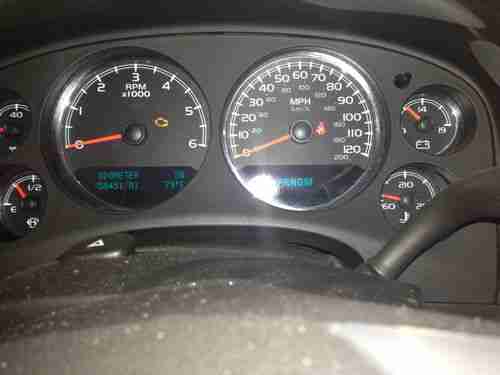 2009 GMC Yukon XL 1500 Denali Sport Utility 4-Door 6.2L, image 5