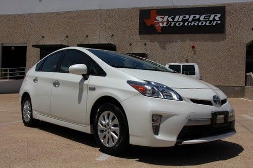 12 toyota prius plug in hybrid navigation bluetooth backup camera warranty