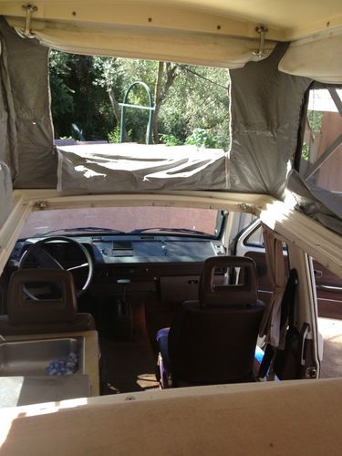 1983 VW Vanagon in excellent condition. Full pop-up. Rebuilt engine., image 10